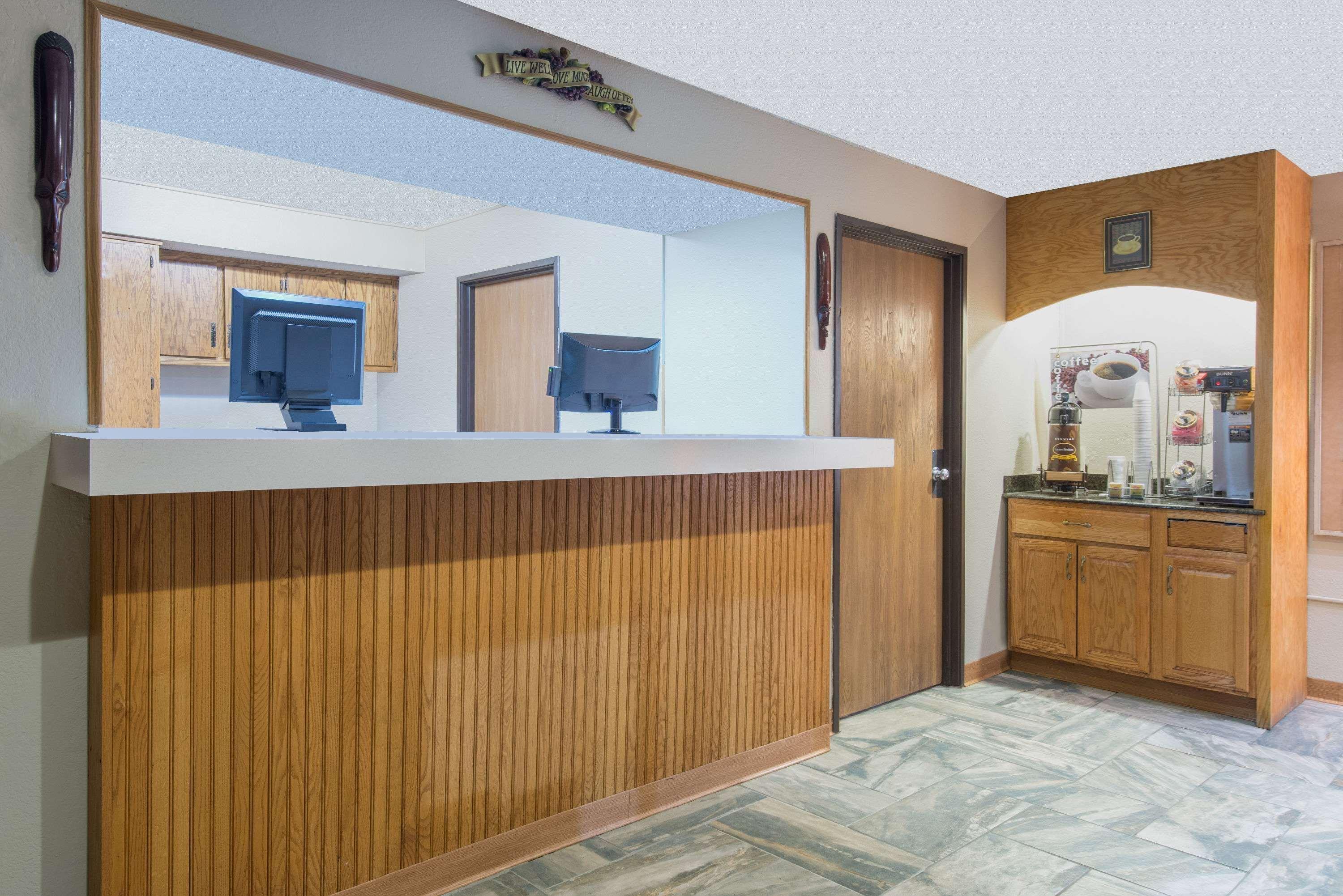 Super 8 By Wyndham Youngstown/Austintown Dış mekan fotoğraf